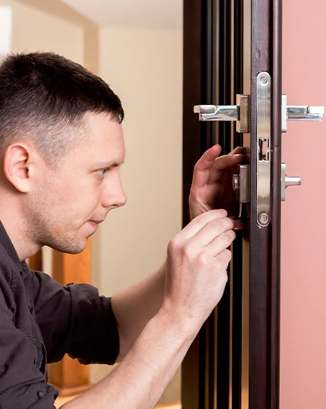 : Professional Locksmith For Commercial And Residential Locksmith Services in Hughson, CA
